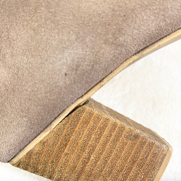 Urban Outfitters Women's Tan Cow Suede Zip Up Stacked Heel Ankle Boots Size 9 - Picture 7 of 13